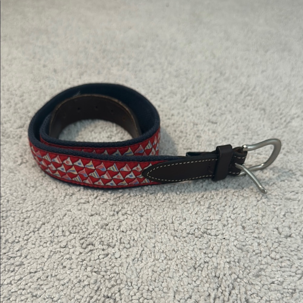 Vineyard Vines Boy’s Red Nautical Flag Belt Size 26